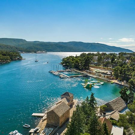 Valamar Amicor Green Resort Stari Grad  Exterior foto