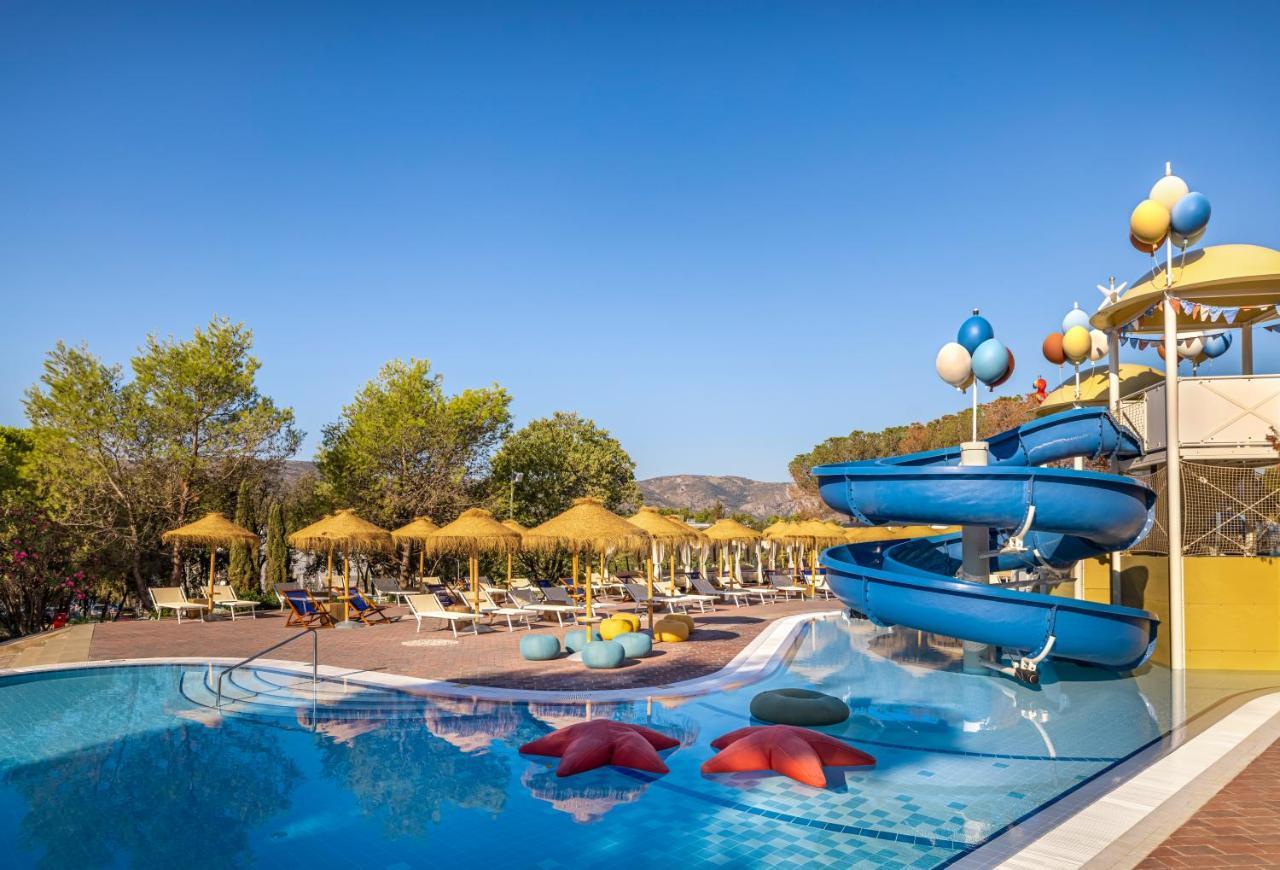 Valamar Amicor Green Resort Stari Grad  Exterior foto