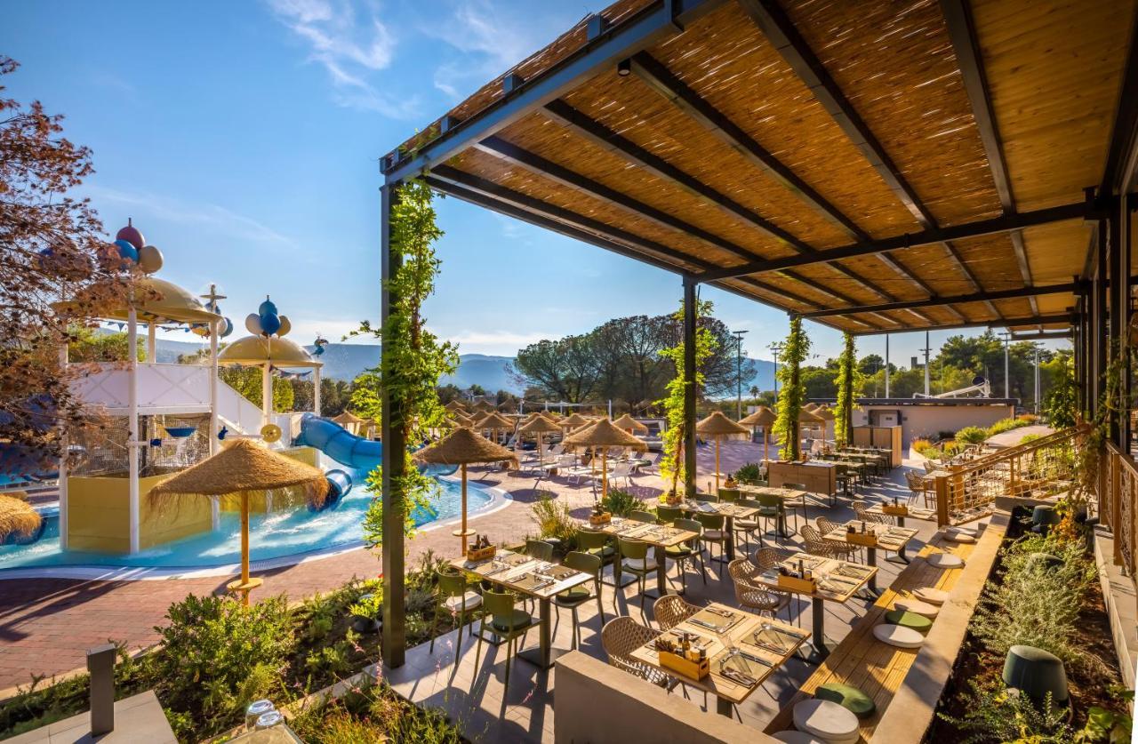 Valamar Amicor Green Resort Stari Grad  Exterior foto