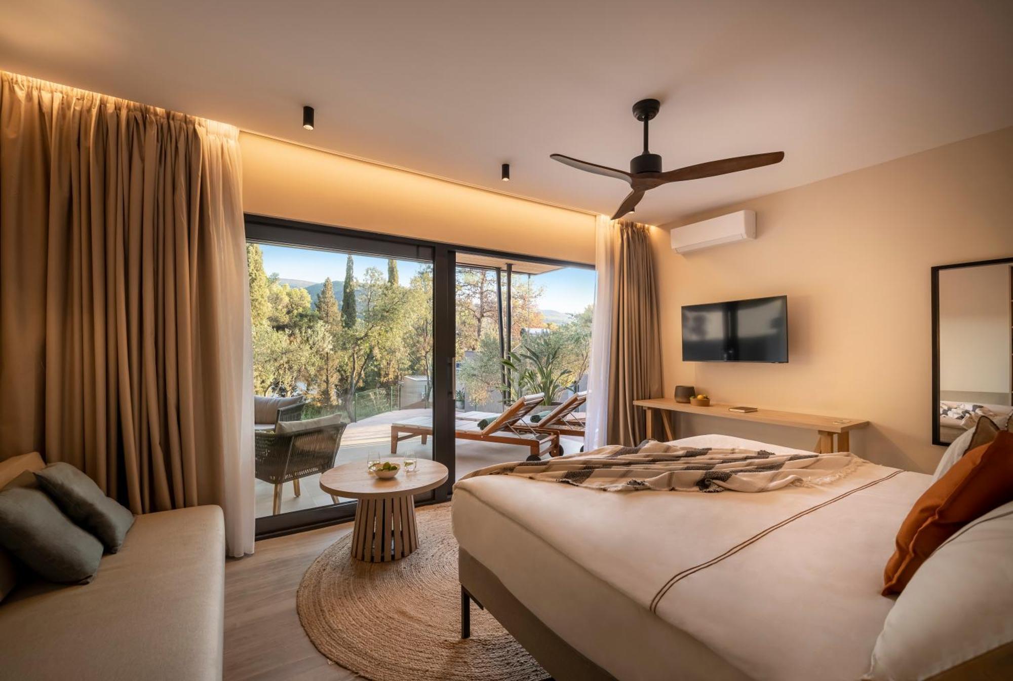 Valamar Amicor Green Resort Stari Grad  Habitación foto